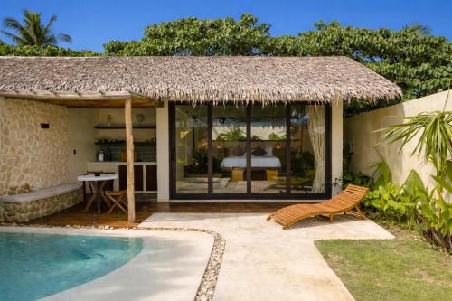 Nala Villas — private pool and outdoor area